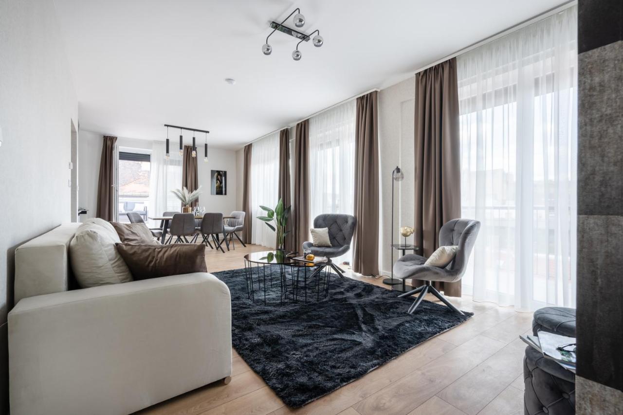 The Rose Garden Budapest Apartments Exterior photo